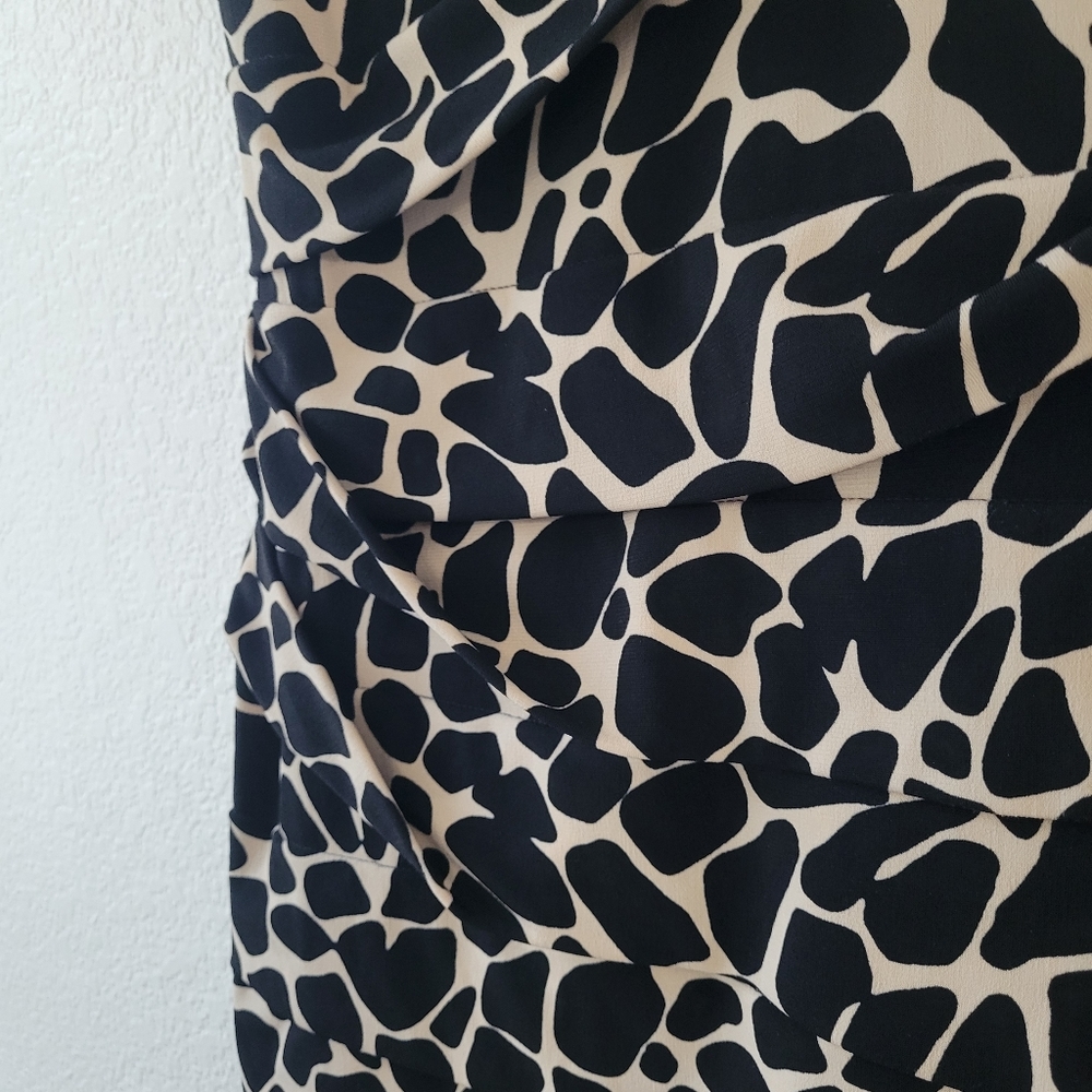 Enfocus Studio Black and Cream Sleeveless Bodycon Ruched Dress Size 4 EUC - Picture 4 of 8